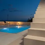 Serena Luxury Seafront Escape With Pool Villa Privlaka (Zadar)