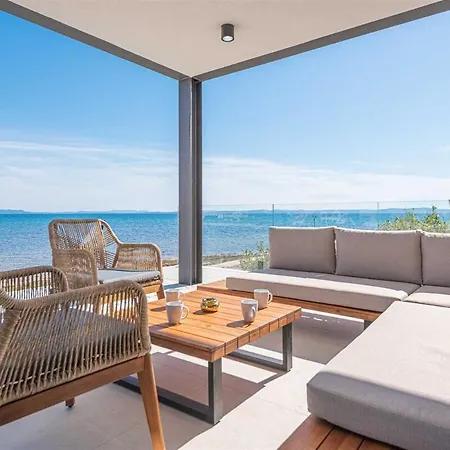 Villa Serena Luxury Seafront Escape With Pool
